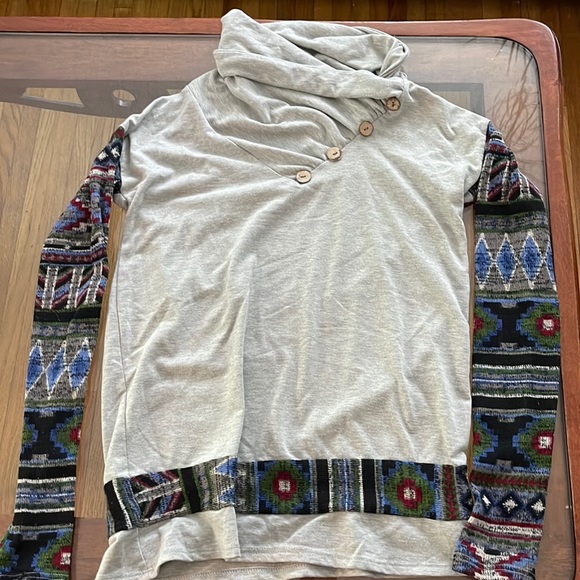 12pm by Mon Ami Funnel Neck Cream Sweater Medium Fall Long Sleeve - Picture 1 of 3